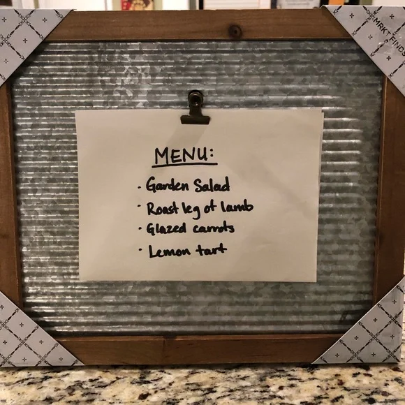 Rustic farmhouse style wooden frame w/corrugated metal & photo clip - Picture 3 of 10